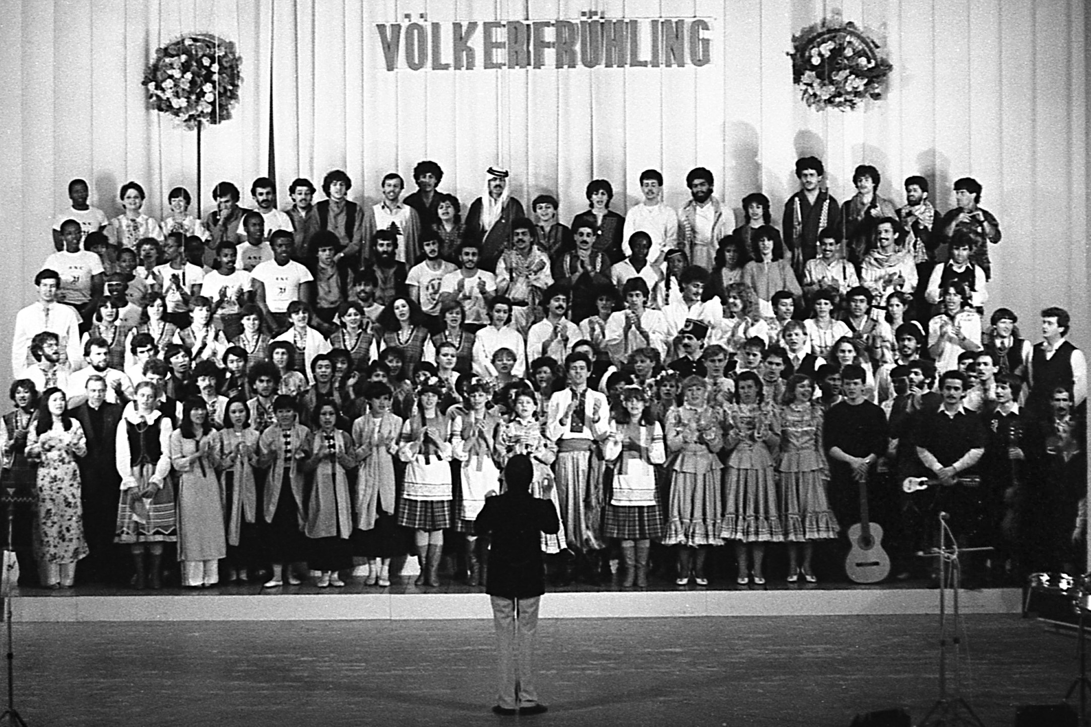 Solidarity Ensemble of Karl-Marx-University Leipzig (1984) - Photographer Mahmoud Dabdoub